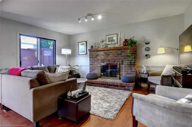 Additional image 16 of 19 Pompano Crt