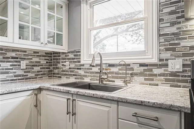 Additional image 8 of 52 HOOVER Cres