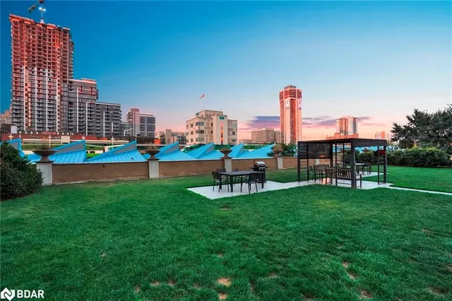 Additional image 25 of 135 James Street South St Unit 612