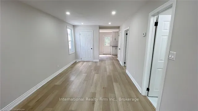 Additional image 12 of 32 Vansitmart Ave