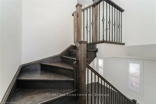 Additional image 25 of 84 HEMING Tr