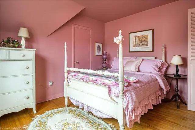 Additional image 32 of 144 Brantdale Ave