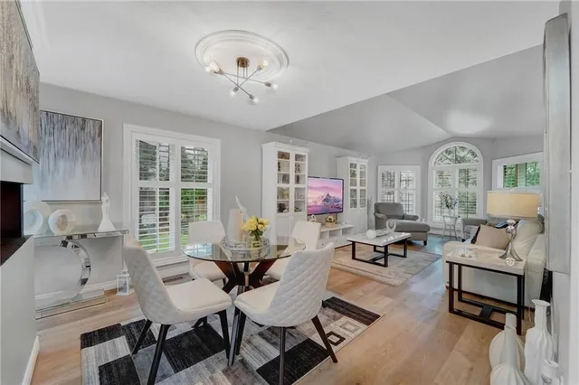 Additional image 16 of 524 CALDER St