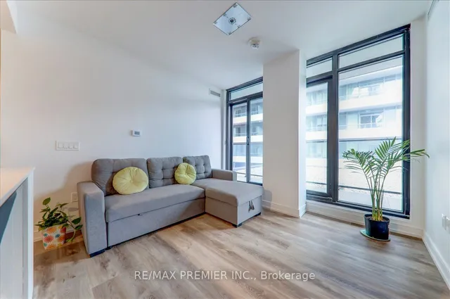 Additional image 14 of 1 Jarvis St Unit 624