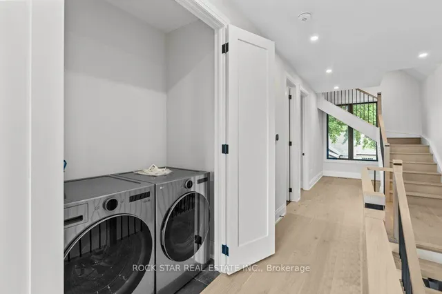 Additional image 26 of 21 Clare Ave