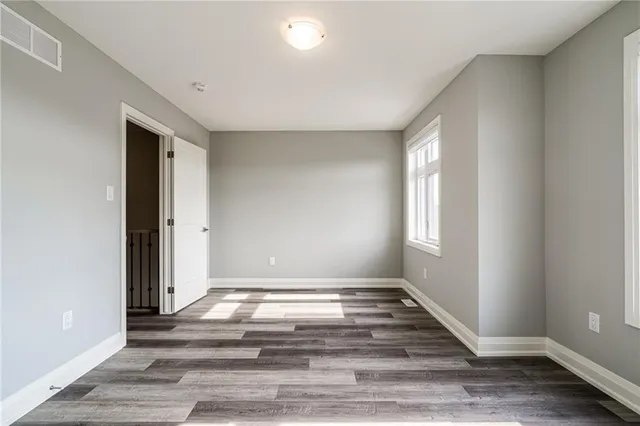 Additional image 38 of 219 KLEIN Cir