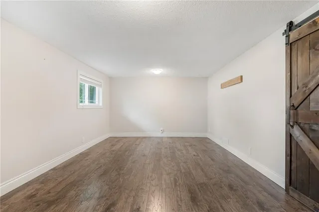 Additional image 21 of 8 CAMELOT Dr