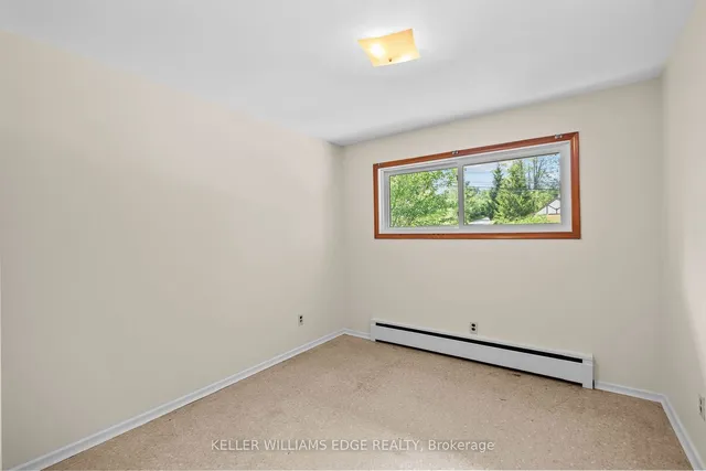 Additional image 17 of 1352 Centre Rd