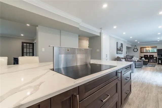 Additional image 12 of 16 NOBLE KIRK Dr