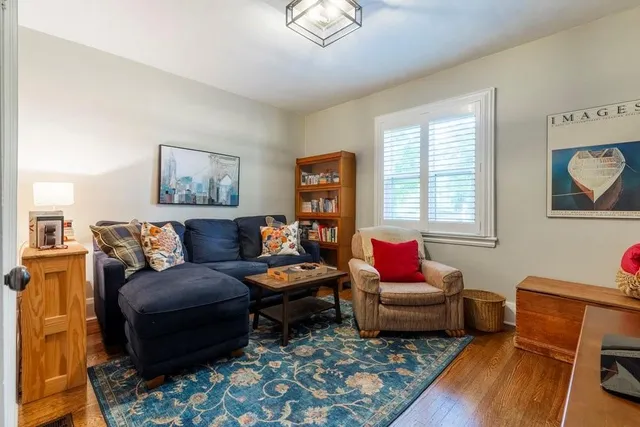 Additional image 29 of 952 MONTCLAIR Ave