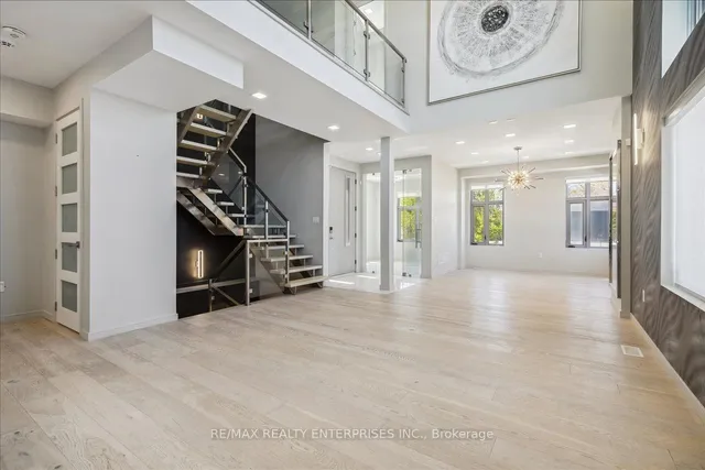 Additional image 8 of 4 Sunrow Gate