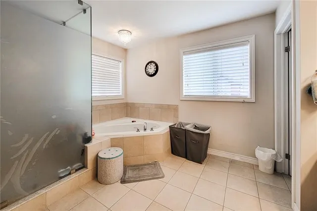 Additional image 36 of 35 KEYSTONE Cres