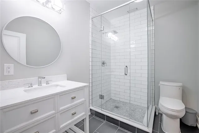 Additional image 37 of 4 LOCKMAN Dr