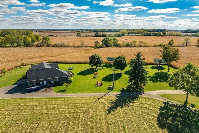 Additional image 40 of 152 POPLAR St