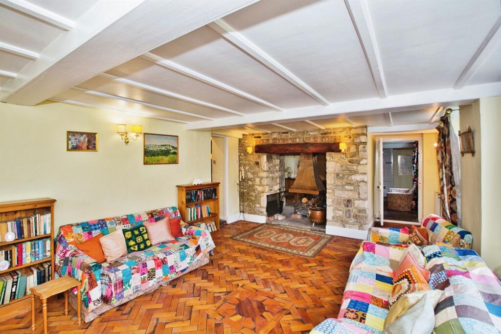 Additional image 4 of Kennel Batch, Wells