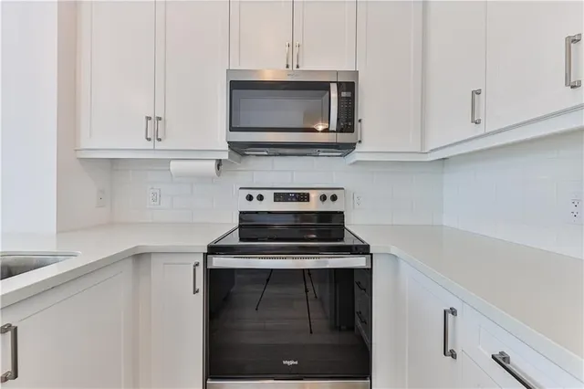 Additional image 12 of 460 DUNDAS St Unit 705