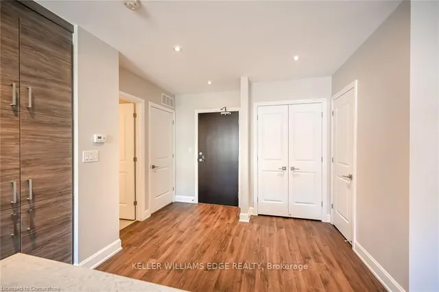 Additional image 15 of 2 King St Unit 208