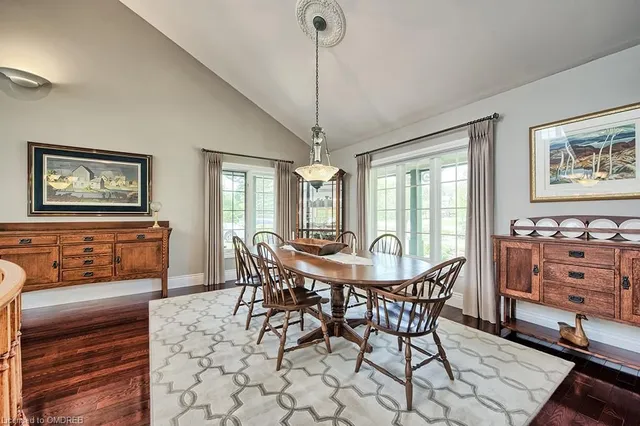 Additional image 32 of 27 Weneil Dr