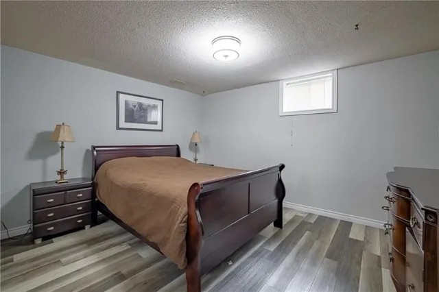 Additional image 29 of 5 ELLEN St