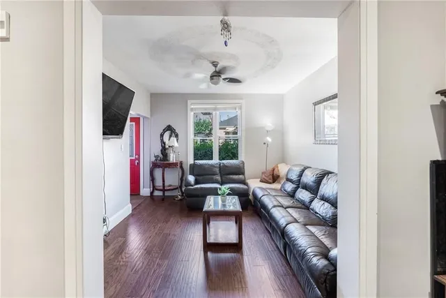 Additional image 14 of 21 SEVERN St