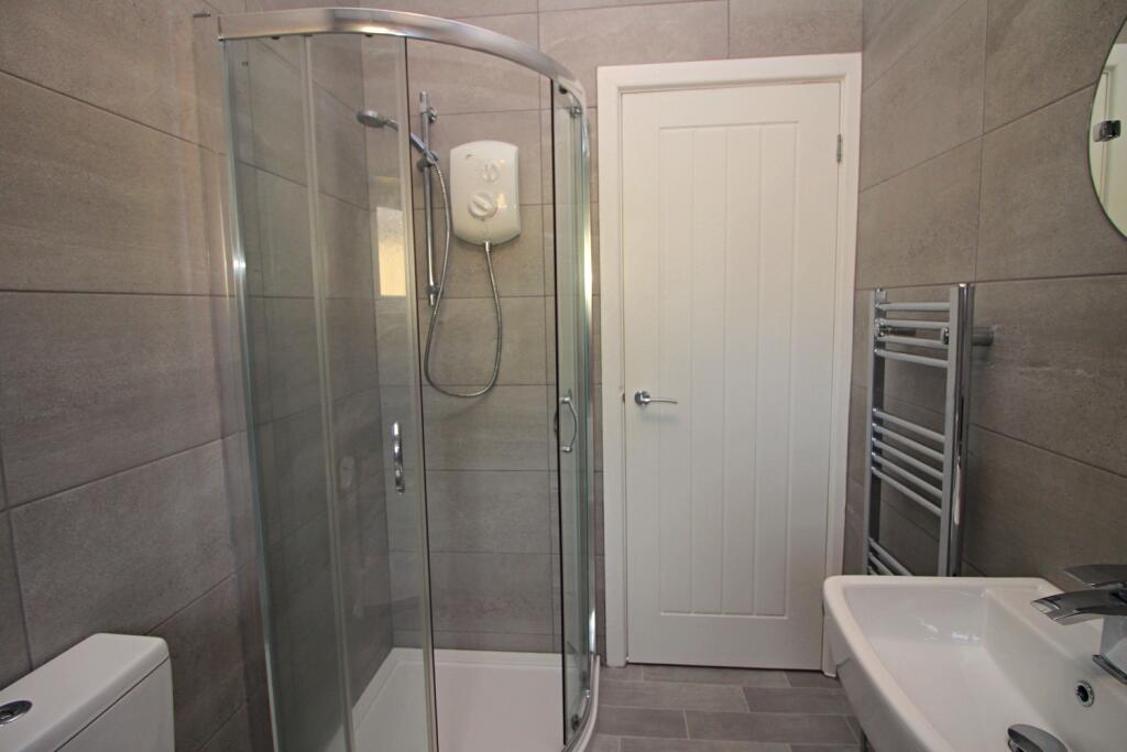 Additional image 16 of 446 Helmshore Road, Helmshore, Rossendale