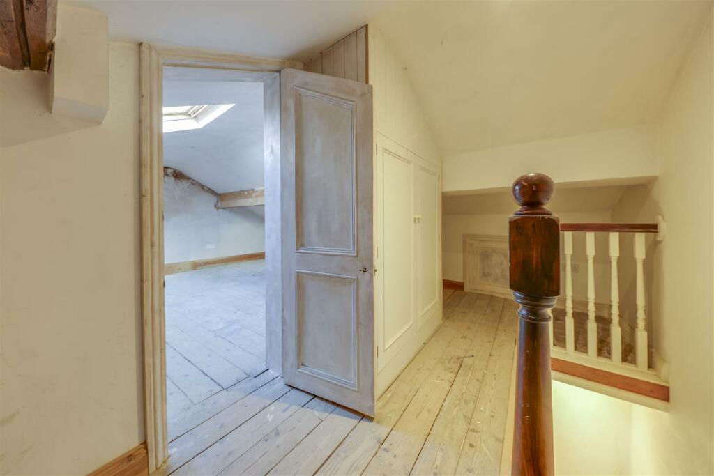 Additional image 33 of 5 Bed Character Home, ~3,000sqft, Superb Potential To Add Value