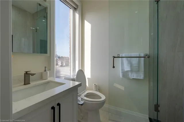 Additional image 38 of 117 Highland Rd