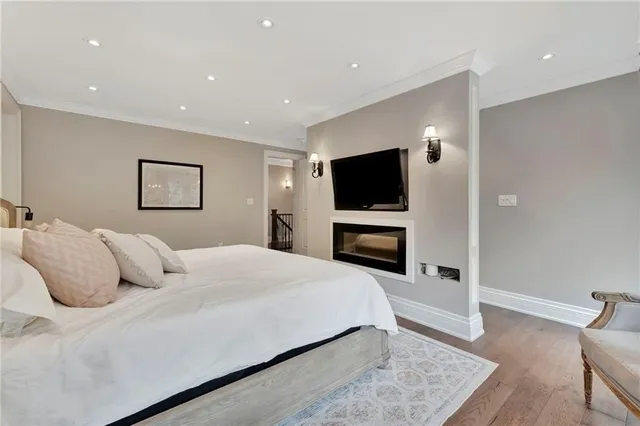 Additional image 19 of 18 ST ANNS Crt