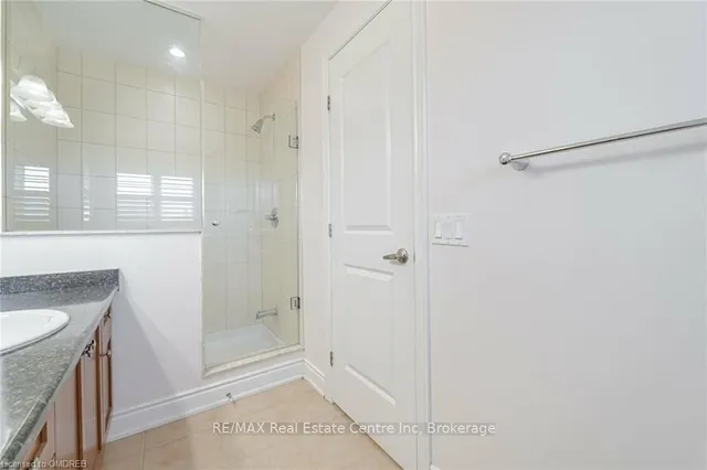 Additional image 31 of 84 HEMING Tr