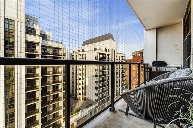 Additional image 33 of 90 CHARLTON Ave Unit 801