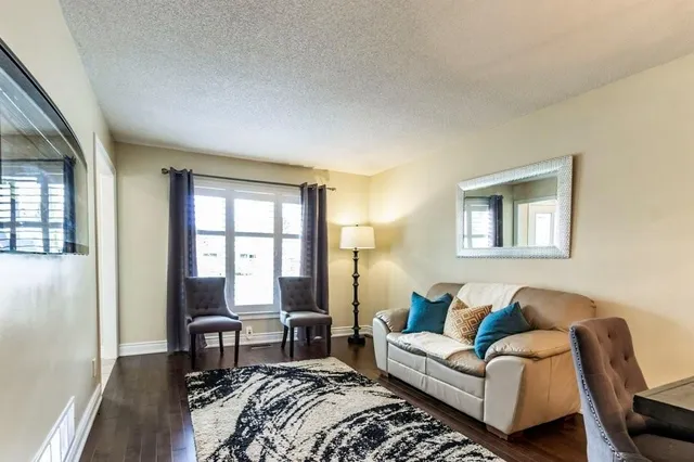 Additional image 6 of 698 ACADIA Dr