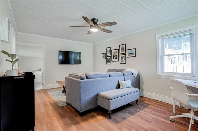 Additional image 8 of 2 JAMES St