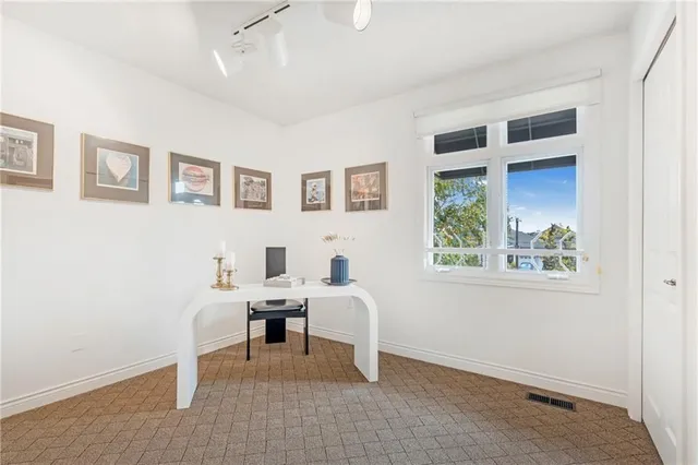 Additional image 26 of 340 SOUTHCOTE Rd