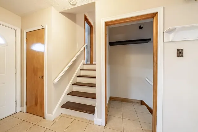 Additional image 15 of 63 DEERHURST Rd