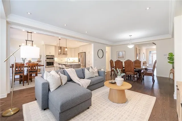 Additional image 8 of 45 STILLWATER Cres