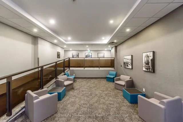 Additional image 31 of 120 Duke St Unit 704