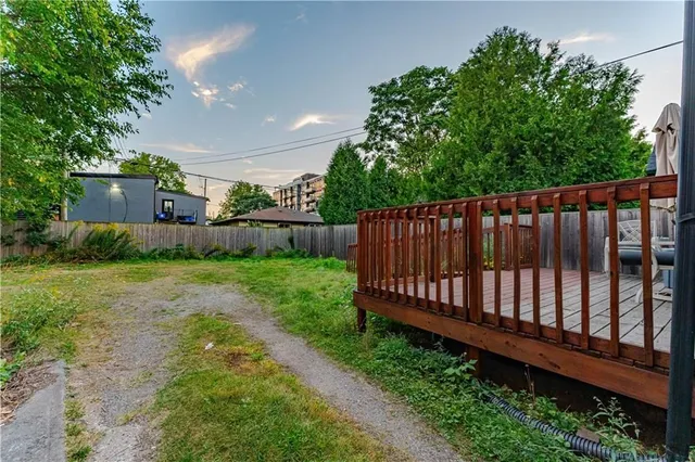 Additional image 21 of 329 MAIN St