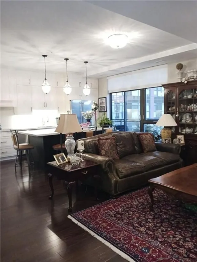 Additional image 17 of 112 KING St Unit 1109