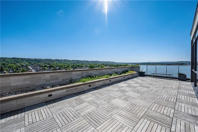 Additional image 34 of 101 Locke St Unit 415