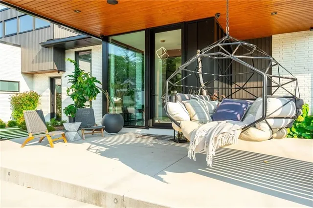 Additional image 4 of 97 OVERDALE Ave