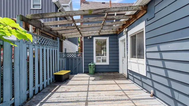 Additional image 15 of 33 Highland Ave