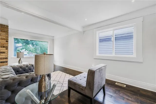 Additional image 9 of 149 WEIR St