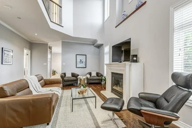 Additional image 4 of 4 TRUEDELL Cir