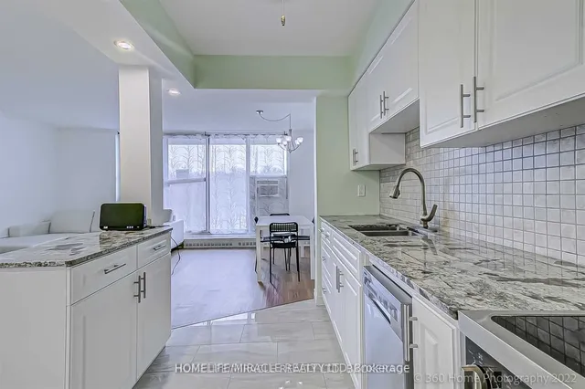 Additional image 12 of 1968 Main St Unit 1108