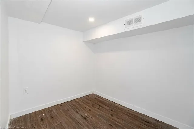 Additional image 43 of 683 Wilson St