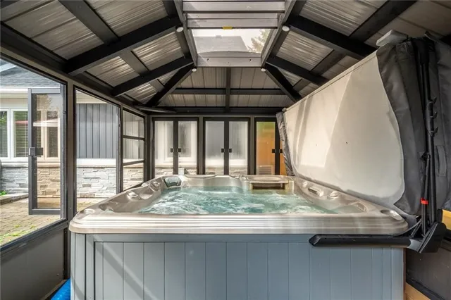 Additional image 38 of 16 NOBLE KIRK Dr