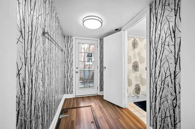 Additional image 10 of 130 MARKET St