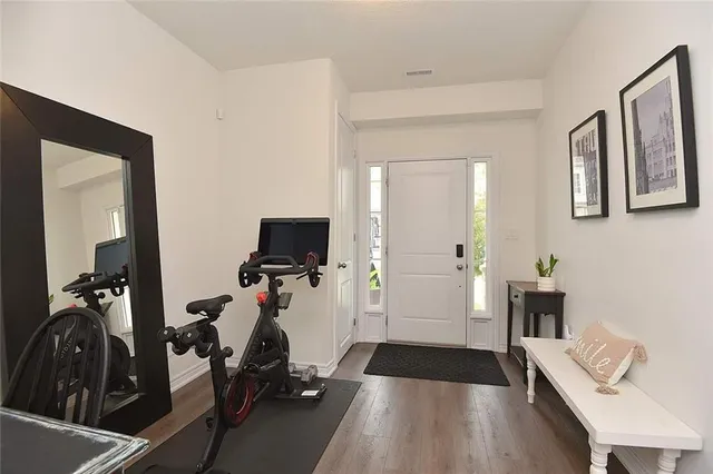 Additional image 7 of 8 SHARP Dr