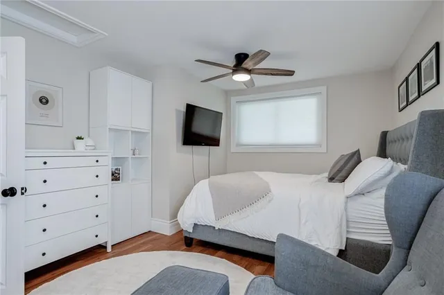 Additional image 21 of 2 JAMES St