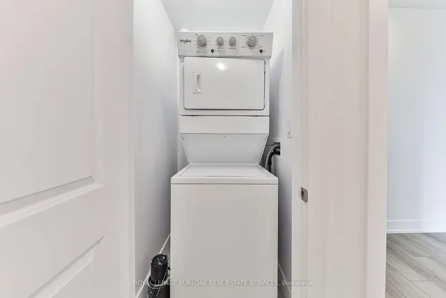 Additional image 9 of 460 Dundas St Unit 705